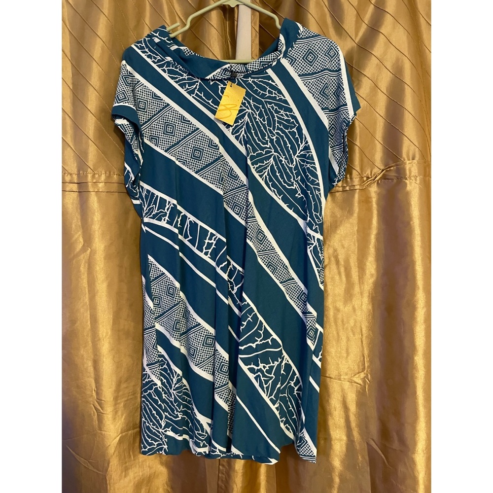 SigZane Size XS boat top dress